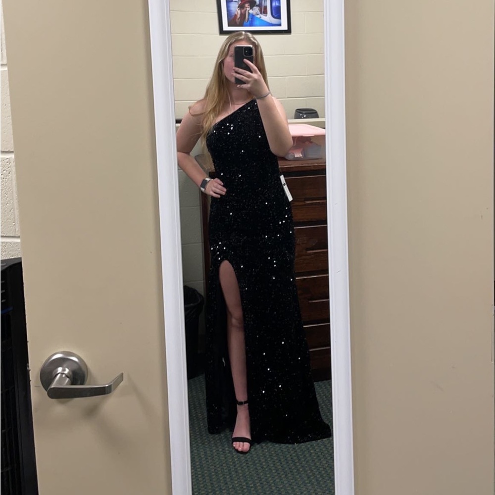 Berlinnova Prom/Homecoming Dress